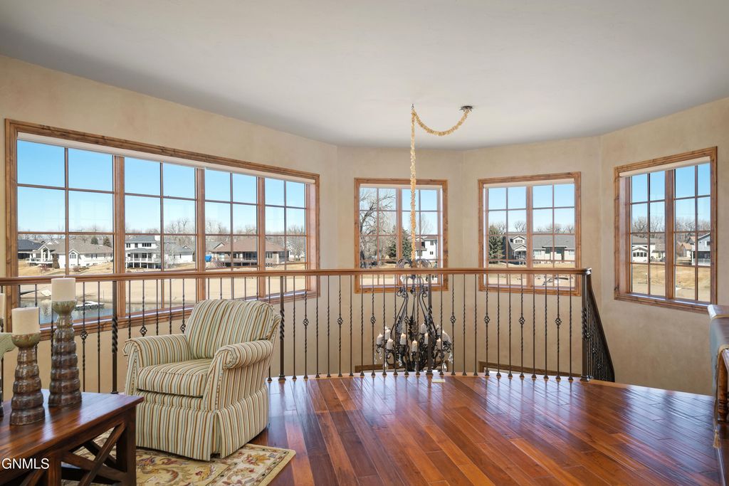 4910 Lakewood Drive SE, Mandan, ND 58554 photo 30