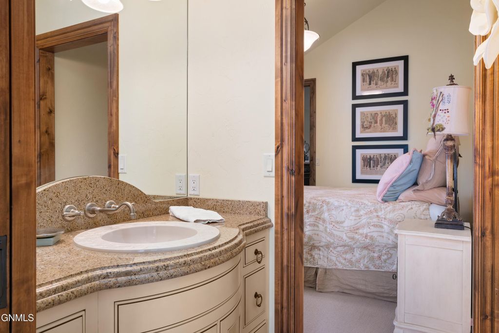 4910 Lakewood Drive SE, Mandan, ND 58554 photo 43