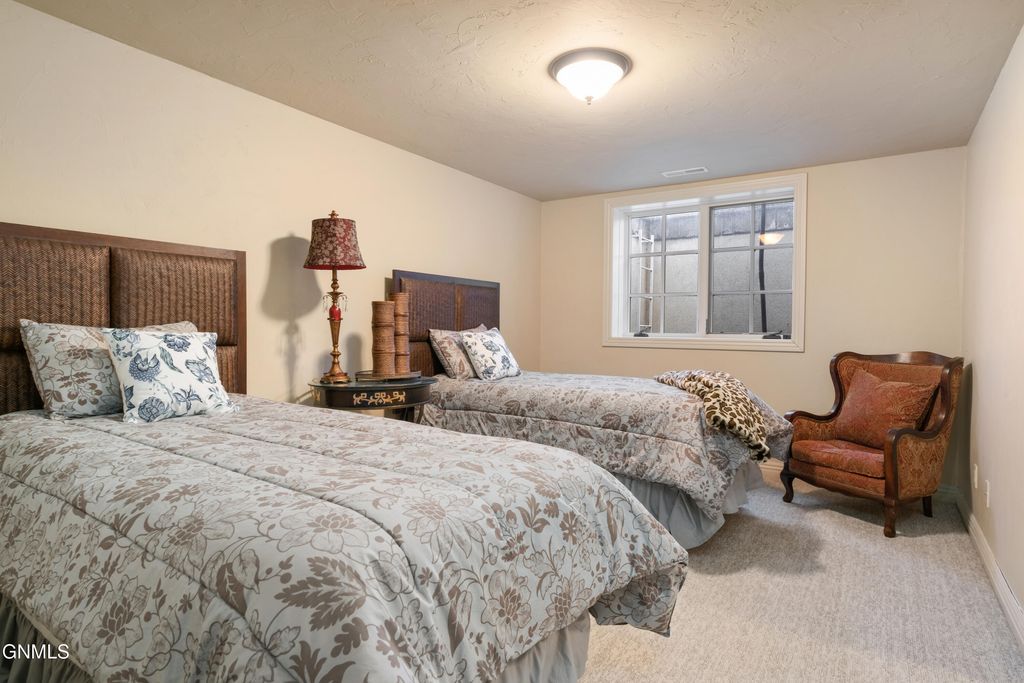 4910 Lakewood Drive SE, Mandan, ND 58554 photo 54