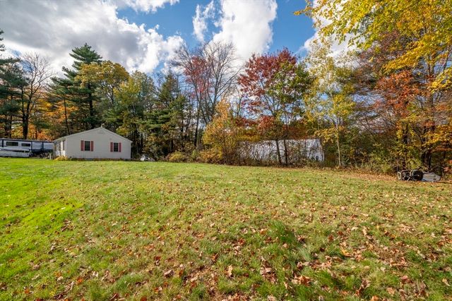 3 West Parish Lane, Merrimac, MA 01860