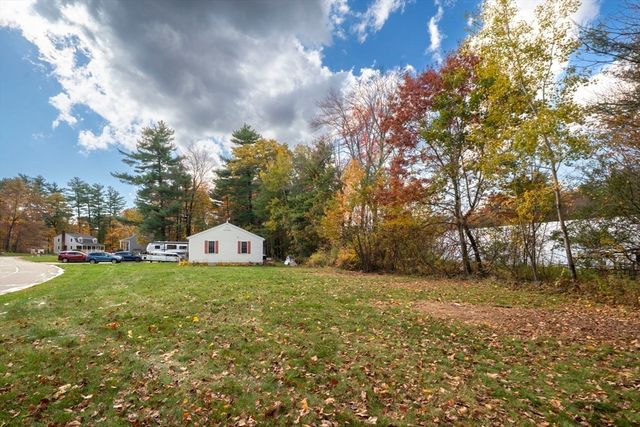 3 West Parish Lane, Merrimac, MA 01860