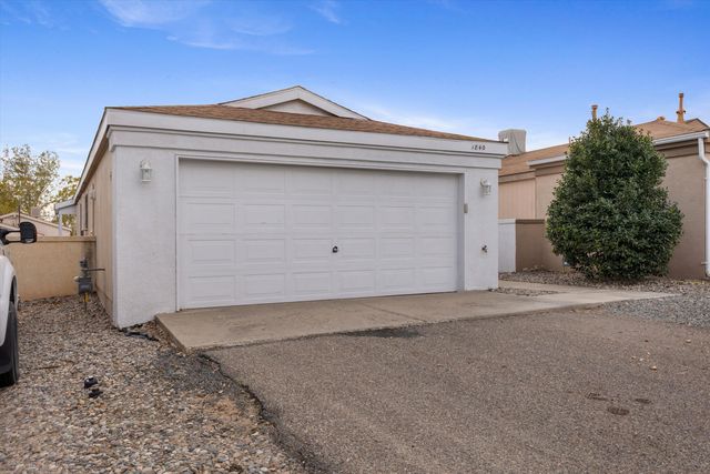 1840 Peach Road NE, Rio Rancho, NM 87144