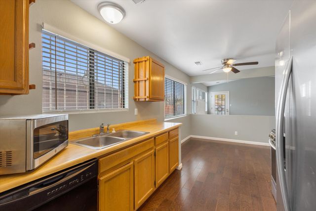 1840 Peach Road NE, Rio Rancho, NM 87144