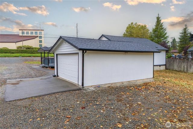 11101 Bingham Avenue E, Tacoma, WA 98446