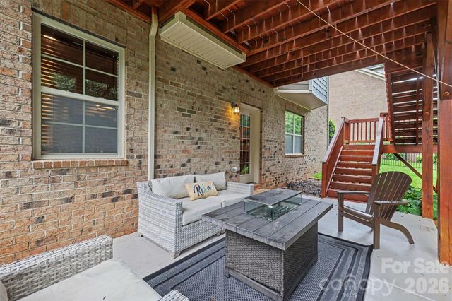 4004 Widgeon Way, Waxhaw, NC 28173