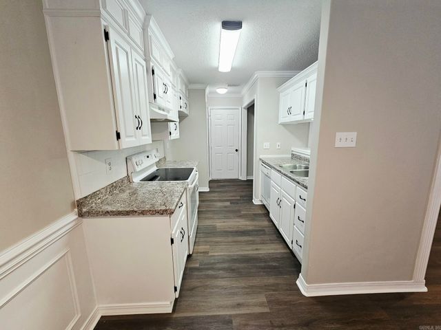 24 Windwood Cove, Ward, AR 72176
