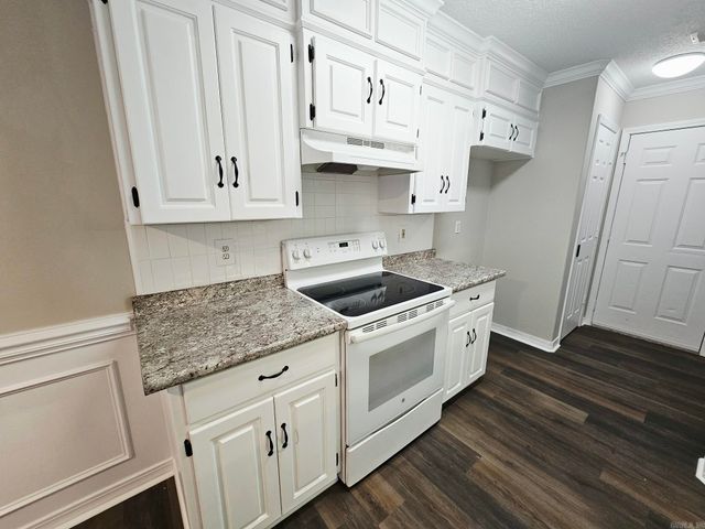 24 Windwood Cove, Ward, AR 72176