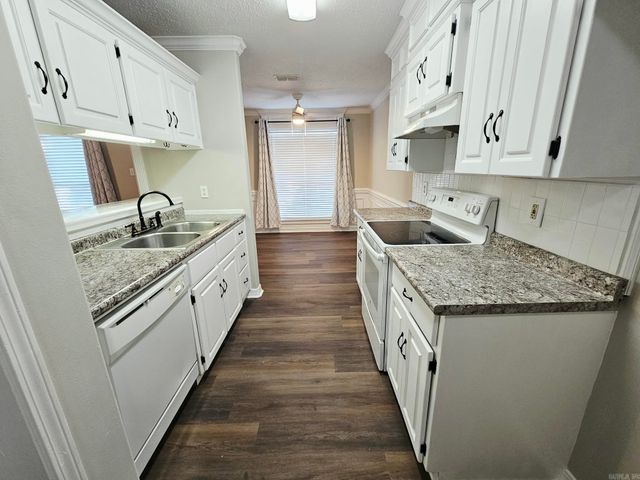 24 Windwood Cove, Ward, AR 72176