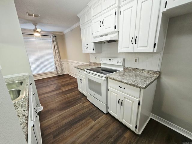 24 Windwood Cove, Ward, AR 72176