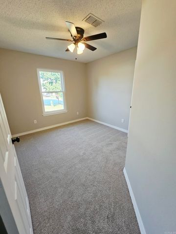 24 Windwood Cove, Ward, AR 72176