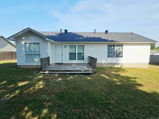 24 Windwood Cove, Ward, AR 72176