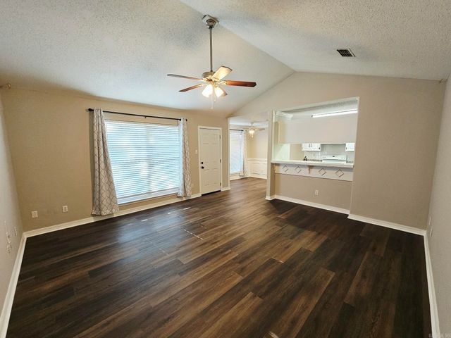24 Windwood Cove, Ward, AR 72176