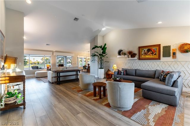 2716 Tumble Brook Drive, Las Vegas, NV 89134