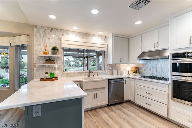 2716 Tumble Brook Drive, Las Vegas, NV 89134