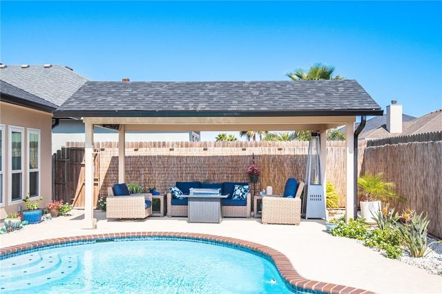 15826 Vincent Dr, Corpus Christi, TX 78418