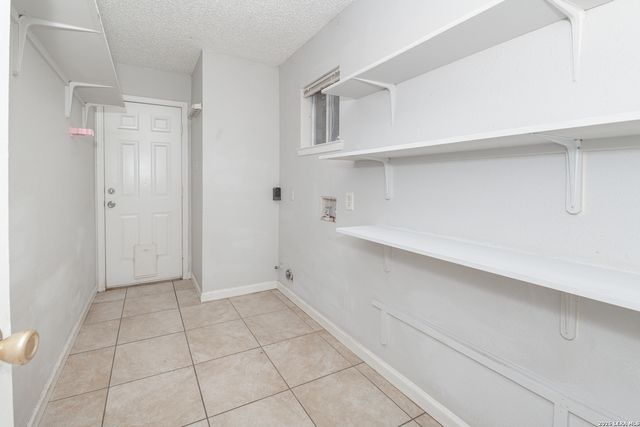 118 CALLES ST, San Antonio, TX 78207