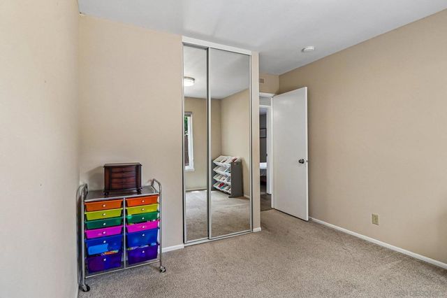 11391 Westonhill, San Diego, CA 92126