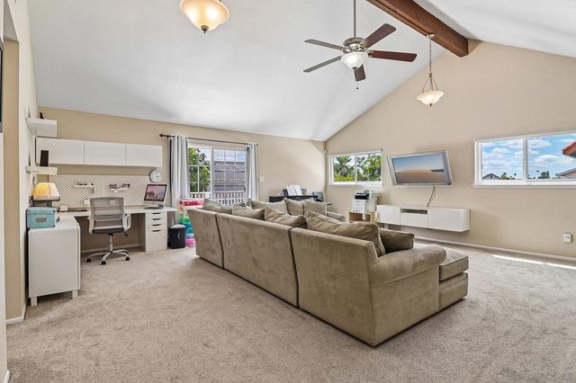 11391 Westonhill, San Diego, CA 92126