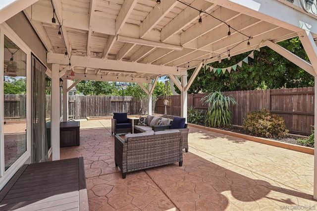 11391 Westonhill, San Diego, CA 92126