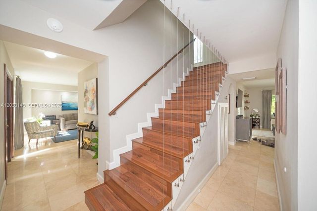 423 Alhambra Circle, Coral Gables, FL 33134
