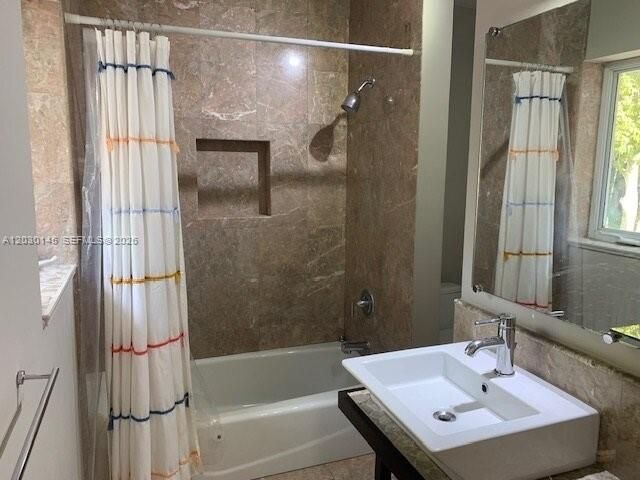 423 Alhambra Circle, Coral Gables, FL 33134