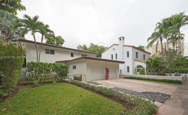 423 Alhambra Circle, Coral Gables, FL 33134