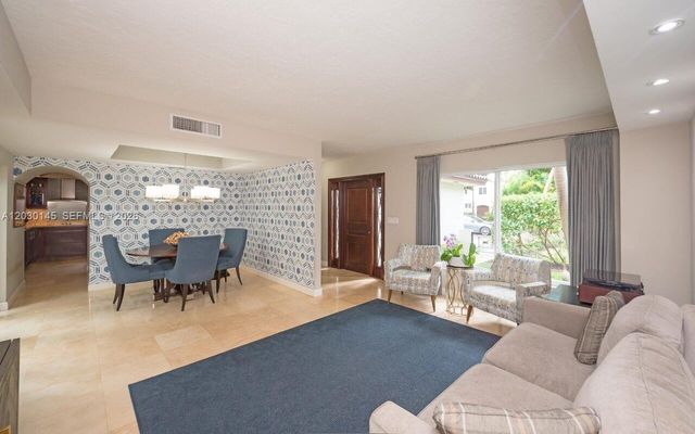 423 Alhambra Circle, Coral Gables, FL 33134