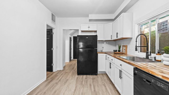 3104 Oliver Avenue N, Minneapolis, MN 55411