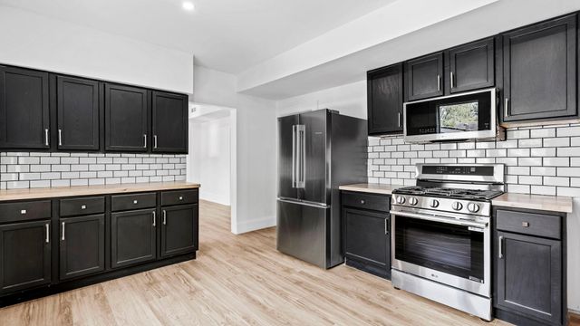3104 Oliver Avenue N, Minneapolis, MN 55411