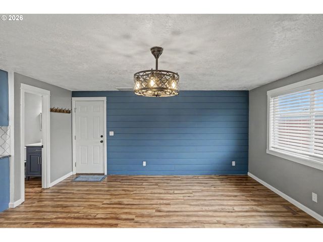 2120 LAFAYETTE St Se, Albany, OR 97322