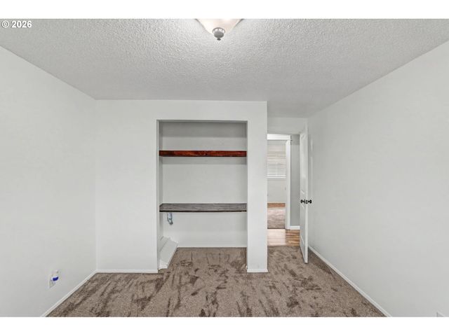 2120 LAFAYETTE St Se, Albany, OR 97322