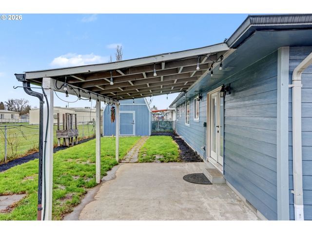 2120 LAFAYETTE St Se, Albany, OR 97322