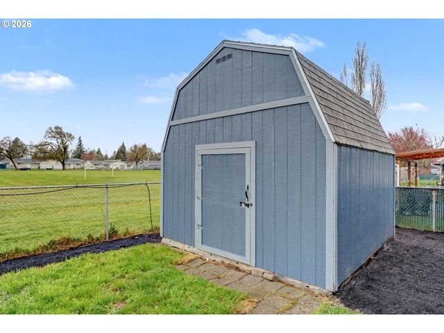 2120 LAFAYETTE St Se, Albany, OR 97322