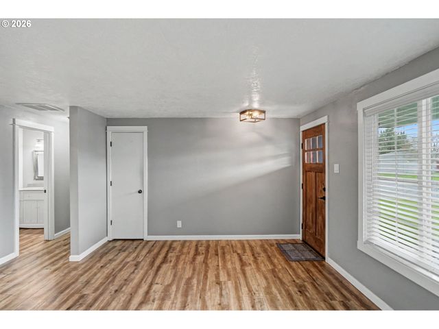 2120 LAFAYETTE St Se, Albany, OR 97322