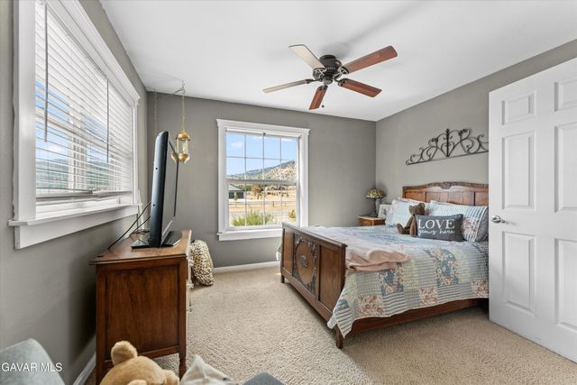 27450 Harness Drive, Tehachapi, CA 93561