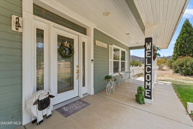 27450 Harness Drive, Tehachapi, CA 93561