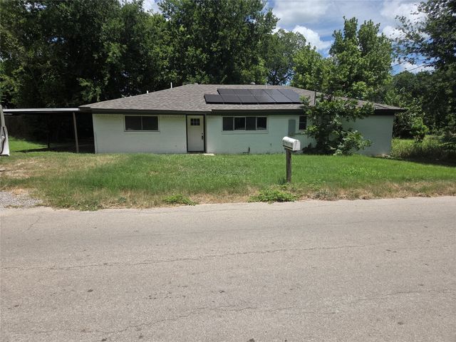 205 S Line Street, Weatherford, TX 76086