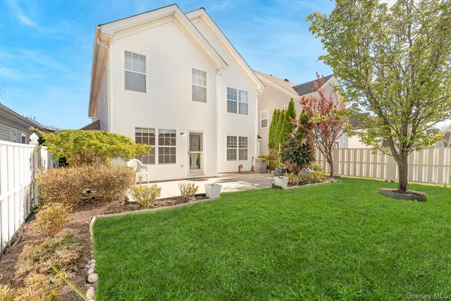 15 Sophia Drive, Middle Island, NY 11953