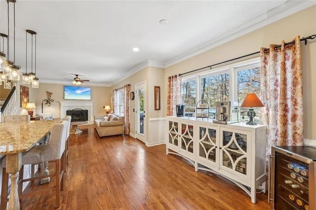 1013 Hickory Woods Way, Canton, GA 30115