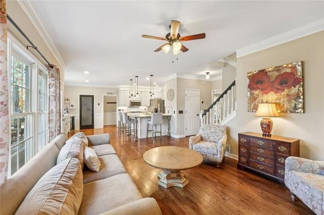 1013 Hickory Woods Way, Canton, GA 30115