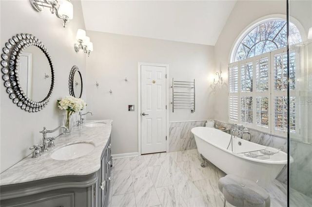 1013 Hickory Woods Way, Canton, GA 30115