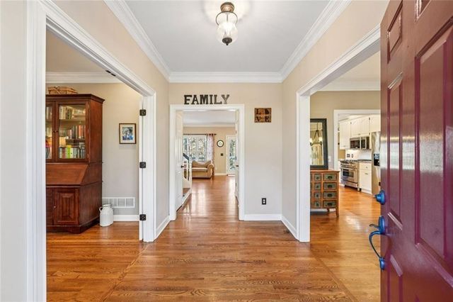 1013 Hickory Woods Way, Canton, GA 30115