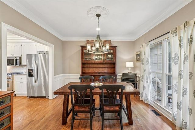 1013 Hickory Woods Way, Canton, GA 30115