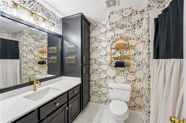 1013 Hickory Woods Way, Canton, GA 30115