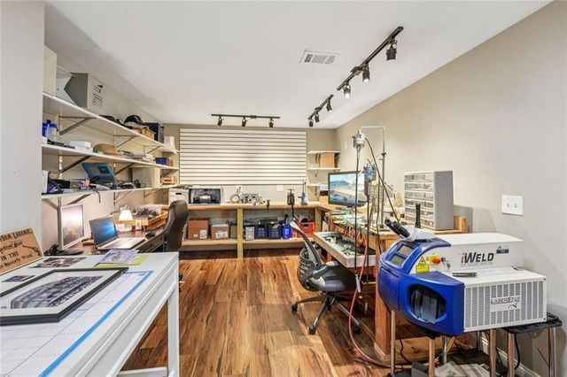 1013 Hickory Woods Way, Canton, GA 30115