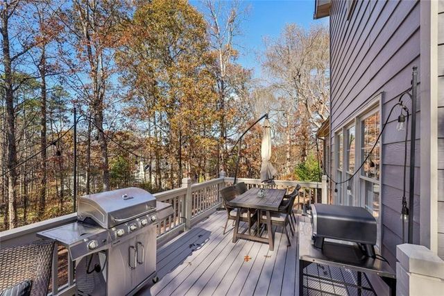 1013 Hickory Woods Way, Canton, GA 30115