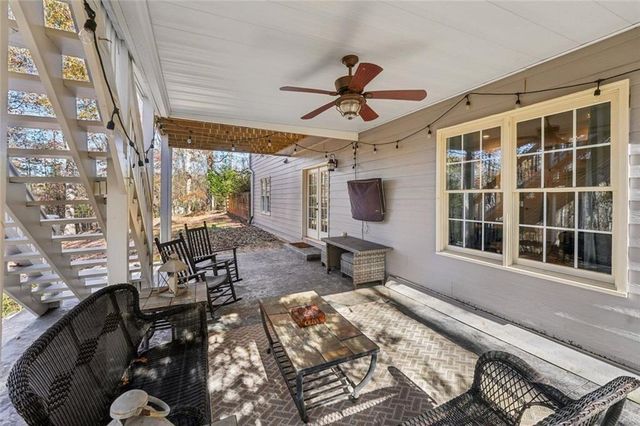 1013 Hickory Woods Way, Canton, GA 30115