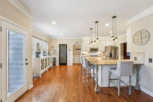 1013 Hickory Woods Way, Canton, GA 30115