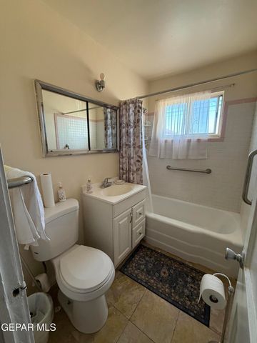 813 Santa Barbara Drive, El Paso, TX 79915