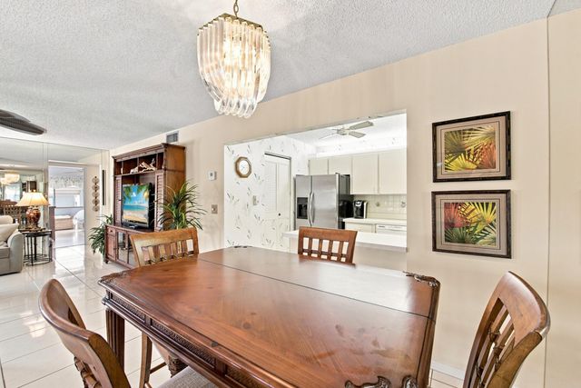 222 Pine Hov Circle A-2, Greenacres, FL 33463